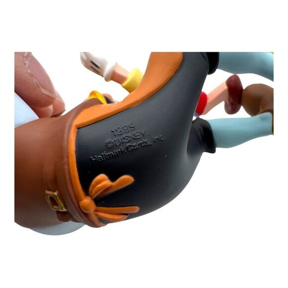 Hallmark Keepsake Ornament Disney Pinocchio & Geppetto 1999 Walt Disney Figure - Picture 4 of 5